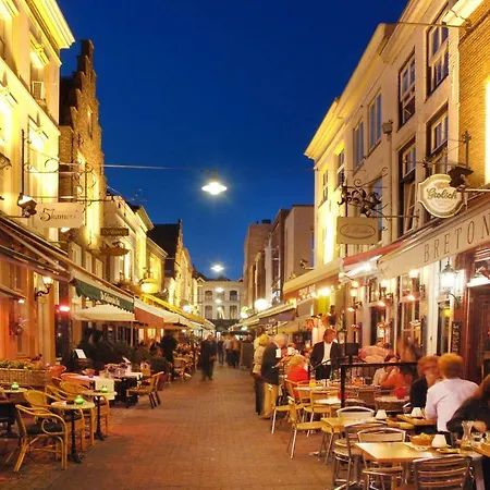 Apartmán Mega Apartment I City Centre I King Beds