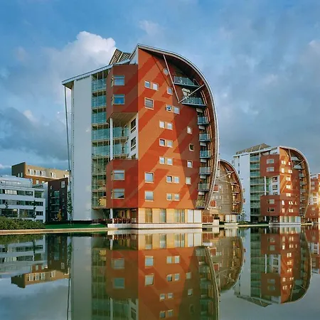 Apartmán Mega Apartment I City Centre I King Beds